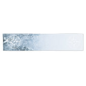 Kompass-Sternemblem monogramm Winterfichtenwald Kurzer Tischläufer (Horizontal)