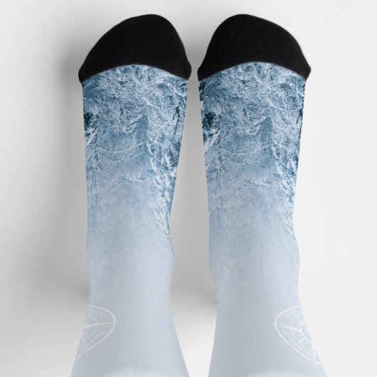 Kompass-Sternemblem monogramm Winterfichtenwald Socken (Oben)