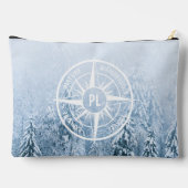 Kompass-Sternemblem monogramm Winterfichtenwald Zubehörtasche (Rückseite)