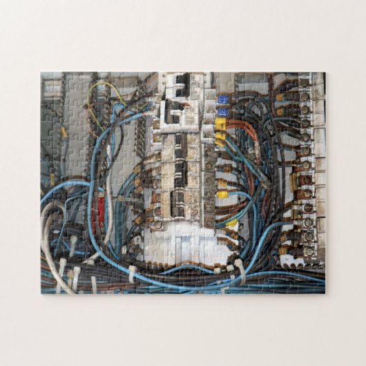 Komplexe industrielle Verdrahtung - Herausforderun Puzzle (Horizontal)