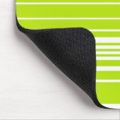 Komplexe Streifen in Kalkgrün und Weiß Mousepad (Ecke)