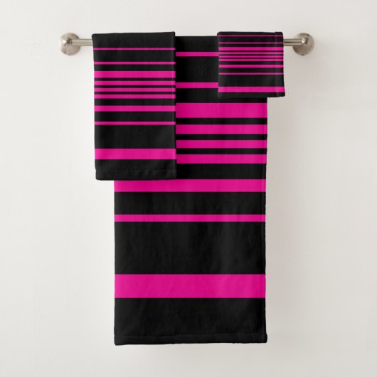 Komplexe Streifen - Magenta und Schwarz Badhandtuch Set (Insitu)