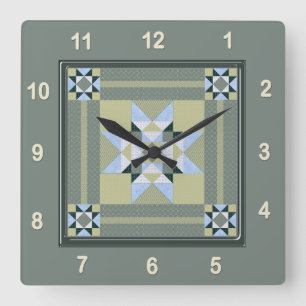 Komplexer Star Patch Quilt Block in Grüntönen Quadratische Wanduhr