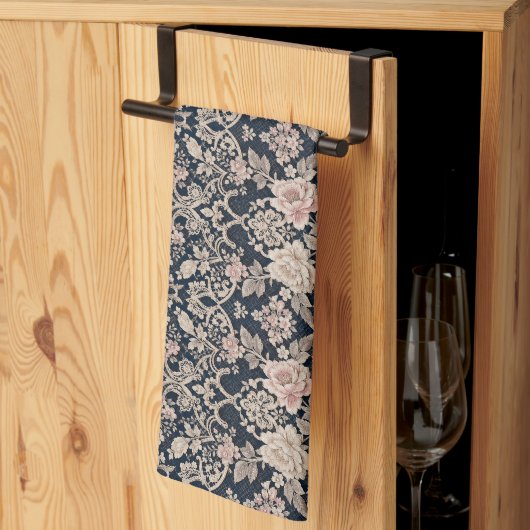 Komplexes, ausgefeiltes Blumen-Spitzen-Design Geschirrtuch (Drittel gefaltet)