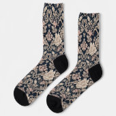 Komplexes, ausgefeiltes Blumen-Spitzen-Design Socken (Linkes Detail)