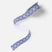 Komplexes blau-weißes geometrisches Muster Satinband (Rückseite)