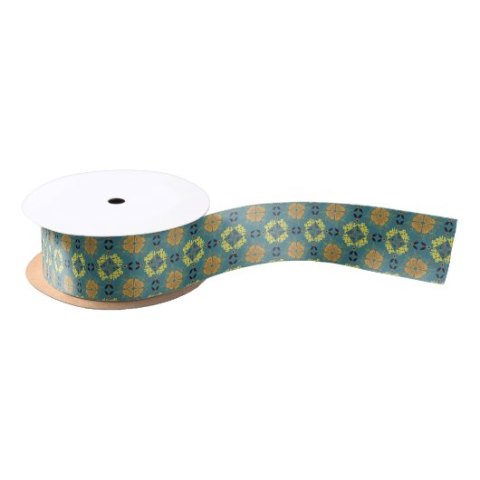 Komplexes florales und geometrisches Muster mit Or Satinband (Spule)