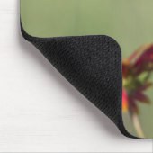 Kone Blume beginnen zu blühen Mousepad (Ecke)