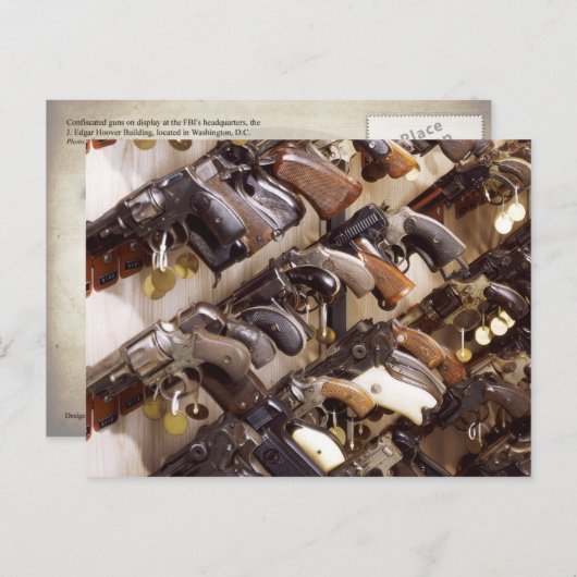 Konfiszierte Waffen am Hauptsitz des FBI Postkarte (Vorne/Hinten)