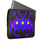 König der Weltrauminvasion (Version B) Laptopschutzhülle (Vorne Rechts)