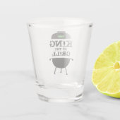 König des Grills, schwarz-grüne Krone Schnapsglas (Rückseite)