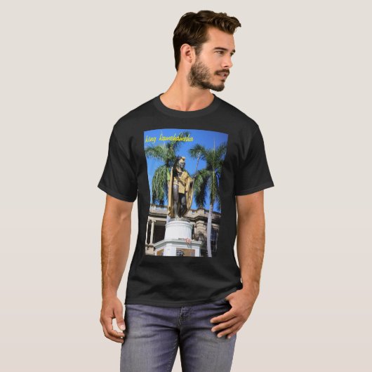 König kamehameha Statue T-Shirt (Vorne ganz)