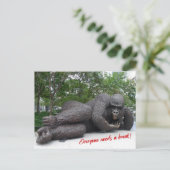 König Nyani macht eine Pause. NYC - H Postkarte (Stehend Vorderseite)