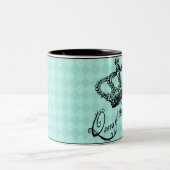 Königin der Frigging Universum-Tasse Zweifarbige Tasse (Mittel)