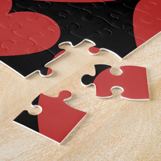 Königin der Roten Herzen Schwarz-weiße Kätzchensti Puzzle (Seite)