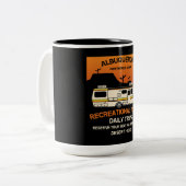 Königin des Campers - Funny Camping RV Caravan Zweifarbige Tasse (Vorderseite Links)