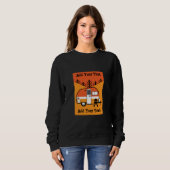 Königin des Campers - Funny Camping RV Sweatshirt (Vorne ganz)