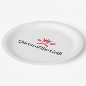 Königin des Grills Pappteller (Schrägansicht)