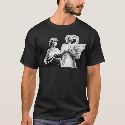 Königin Elisabeth II. spielt Gitarre als Engel. T-Shirt (Vorderseite)