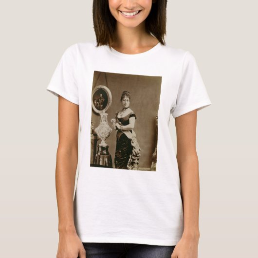 Königin Emma (1836-85) (Sepia-Foto) T-Shirt (Vorderseite)