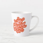 Königin mit Krone, Typografie-Design Milchtasse (Rechts)