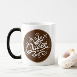 Königin mit Krone, Typografie-Design Verwandlungstasse