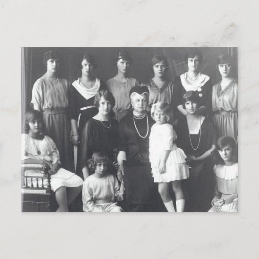 Königin Olga von Griechenland mit großen Töchtern Postkarte (Vorderseite)