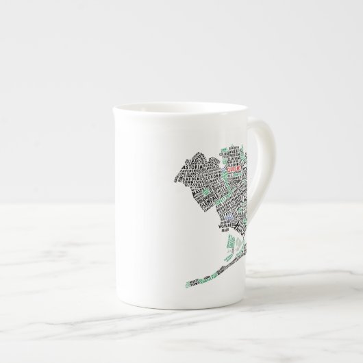 Königinnen, NYC Word Art Map Art Tasse (Vorderseite Rechts)