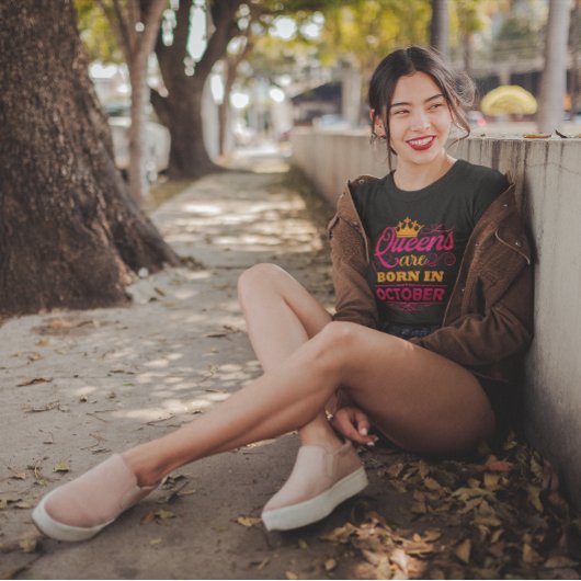 Königinnen sind Geboren im Oktober Imitats Glitzer T-Shirt