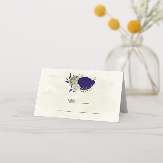 Königlich-beige Blume botanische Hochzeit Platzkarte (Vorderseite)