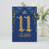 Königlich Blau Goldene Krone Hochzeit Tisch Nummer Einladung (Stehend Vorderseite)