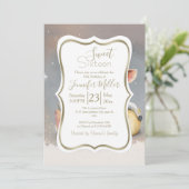 Königliche Kuh träumt von Käse Throne Einladung (Stehend Vorderseite)