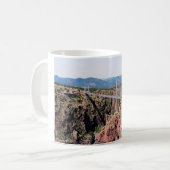 Königliche Schlucht-Brücke, das höchste in USA Kaffeetasse (Vorderseite Links)