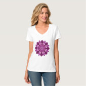 Königliche violette Blumenmandala T-Shirt (Vorderseite Vollansicht)