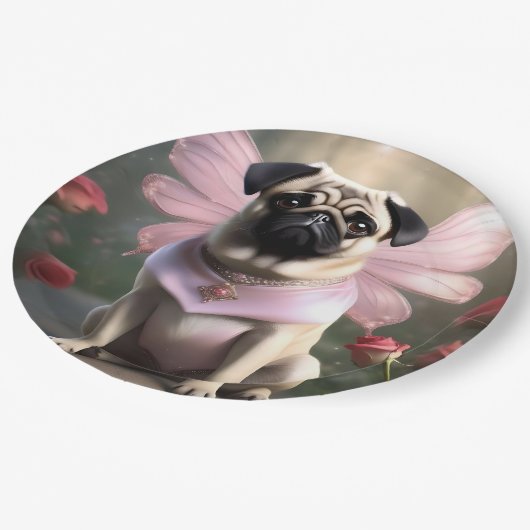 Königlicher Mops: Die Prinzessin-Fee verzauberter Pappteller (Schrägansicht)