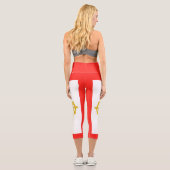 Königreich Sikkim-Flagge Capri Leggings (Rückseite)