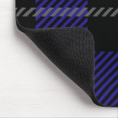 Königsblau-schwarzes Karo Mousepad (Ecke)
