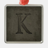 Konkreter Monogramm-Buchstabe K Silbernes Ornament (Vorne)