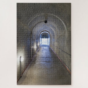 Konkreter Tunnel in einem Nazi-Bunker Puzzle