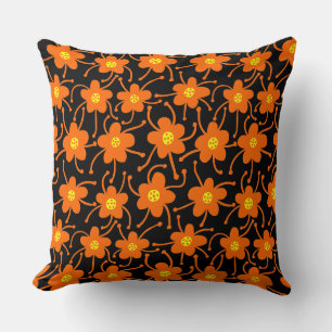 Konkurrierende Blume - Orange und Gelb auf Schwarz Kissen