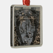 Konstruieren einer Stahlschiffs-Szene Silbernes Ornament (Rechts)