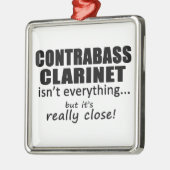 Kontrabass-Klarinette ist nicht alles Silbernes Ornament (Links)