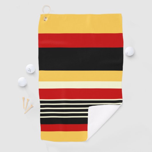 Kontragelb mit Rot Golfhandtuch (Insitu)