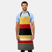Kontragelb mit Rot Schürze (Getragen)