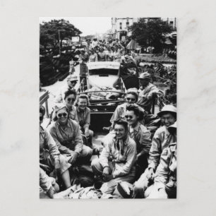 Konvoi der Krankenschwestern im Zweiten Weltkrieg Postkarte