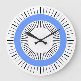 Konzentrierte Strahlen - Baby Blue Große Wanduhr