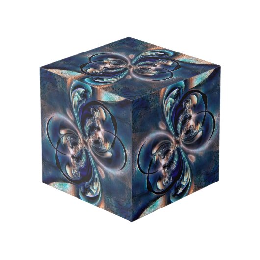 Konzept Würfel (Rückseite Schrägansicht)