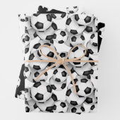 Koordination der Schwarz-weißen Fußbälle des Set Geschenkpapier Set (Beispiel)