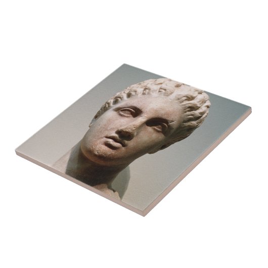 Kopf einer Göttin, 4. Jahrhundert B.C. Fliese (Seite)