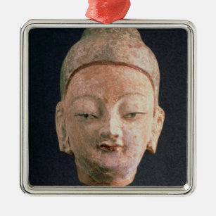 Kopf einer Statue von Buddha, von Bezeklik Silbernes Ornament